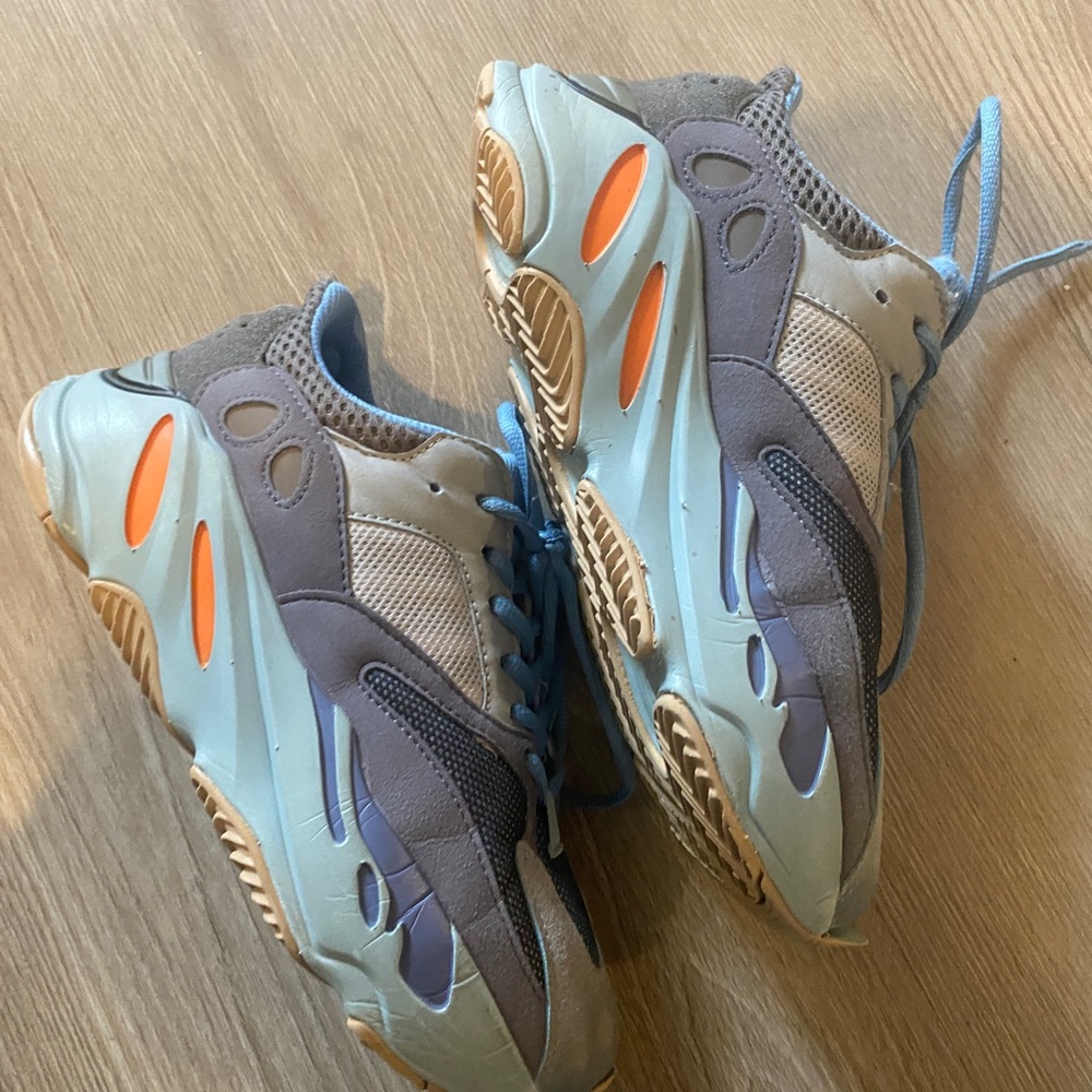 Yeezy 700s